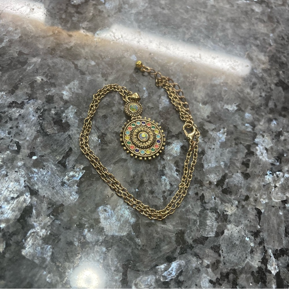 2/$25 or 3/$30 NWOT Boho enamel antique bronze necklace w/crystal accents - Picture 5 of 6